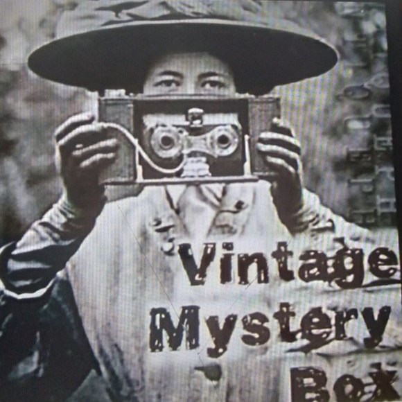 🚌  Bus Driver Holly Jolly Ride SWEATSHIRT MORA Minnesota BLUE Sz  L UniSex NWOT - Picture 5 of 16